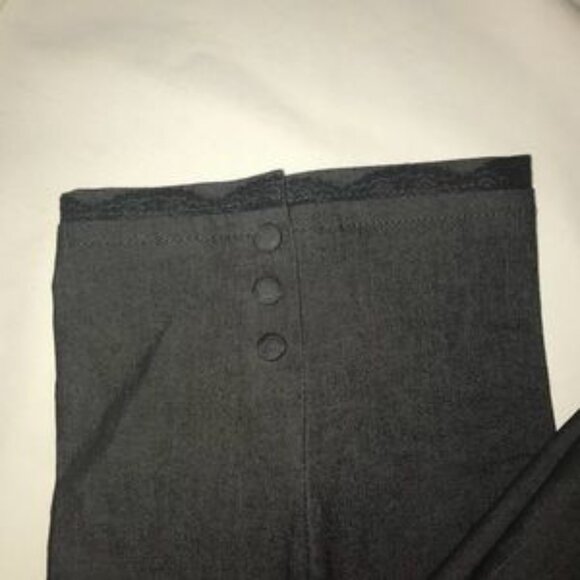 Larry Levine charcoal grey stretch capris - Picture 5 of 5